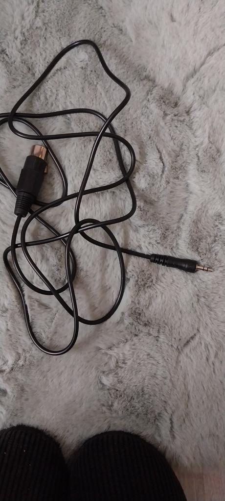 Mikrofón apt ak143c, 