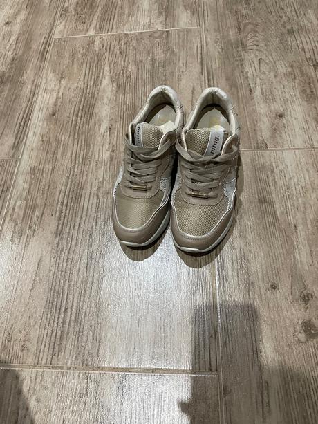 Tenisky na platforme, 36