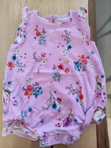 Body next s volánikmi, next,74