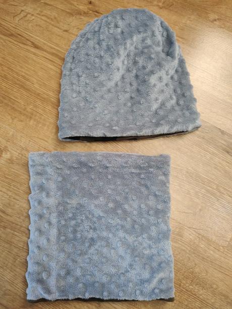 Set čiapky a nákrčníka, 