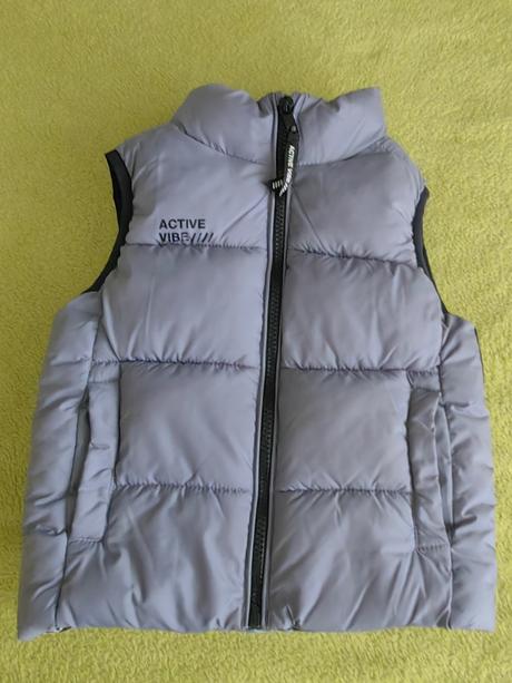 Minimálne nosená vesta minoti, top stav, minoti,92