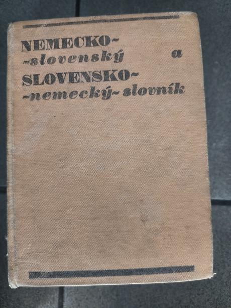 Slovník - anglický, nemecký a taliansky,