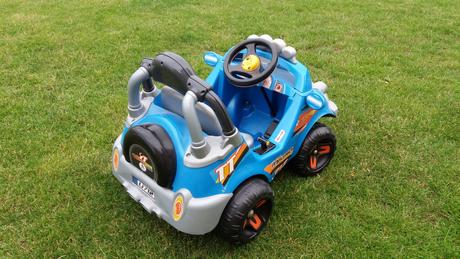 Elektrické autíčko,