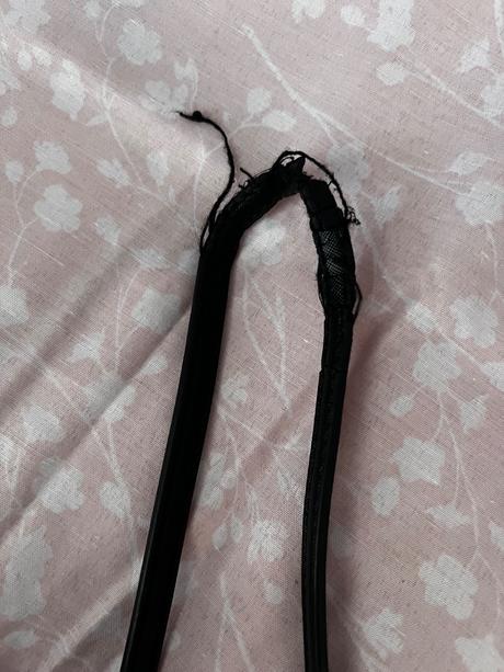 Čierna elegantná kožená kabelka, guess