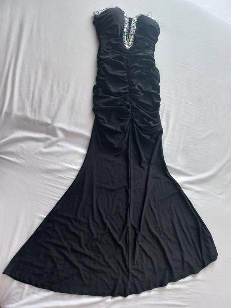 Spoločenské šaty, l