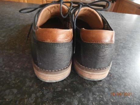 Tmavomodré poltopánky, baťa,43