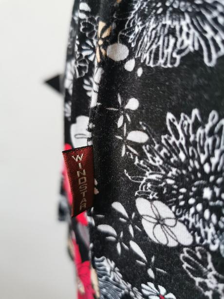 Tehotenské tričko s kvetinovým vzorom čierna / čer, m