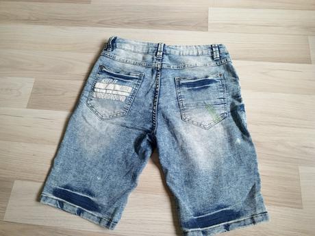 Chlapčenské kraťasy, takko,158