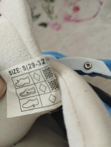 Dievčenské korčule, 32