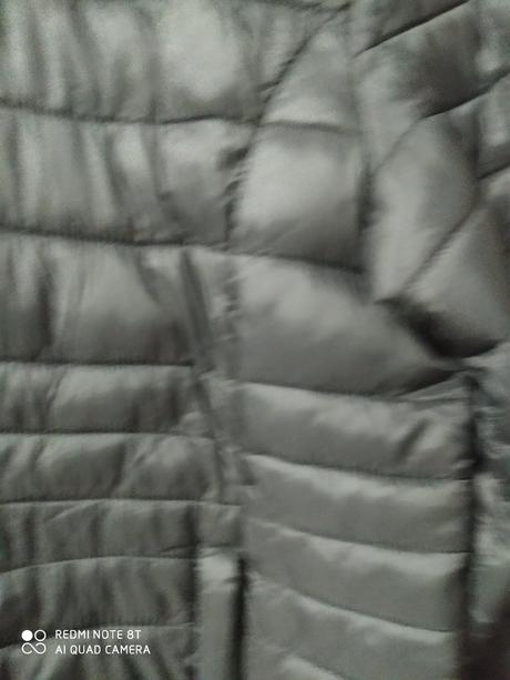 Čierna dlhá vetrovka, 