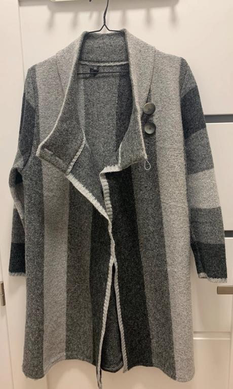 Teplý sivý akrylový kardigán, xl