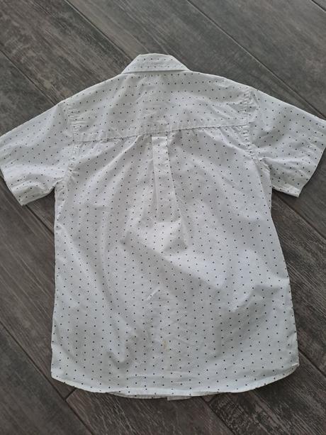 Biela košieľka s motýlikom, 128