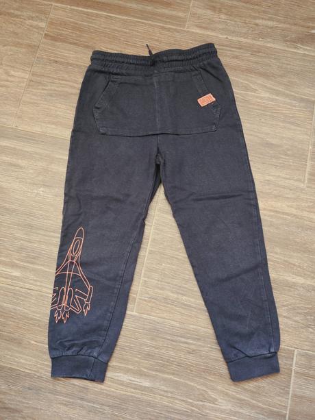 Tepláky č.122, 122