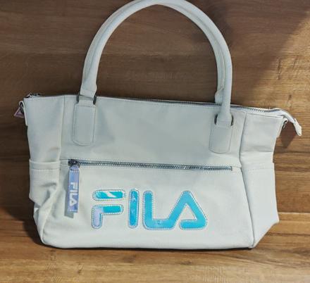 Kabelka fila, fila