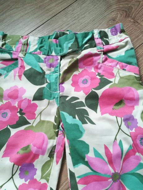 Nádherné šortky, next,104