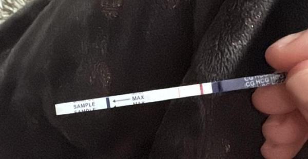 Je tento tehotenský test pozitívny?