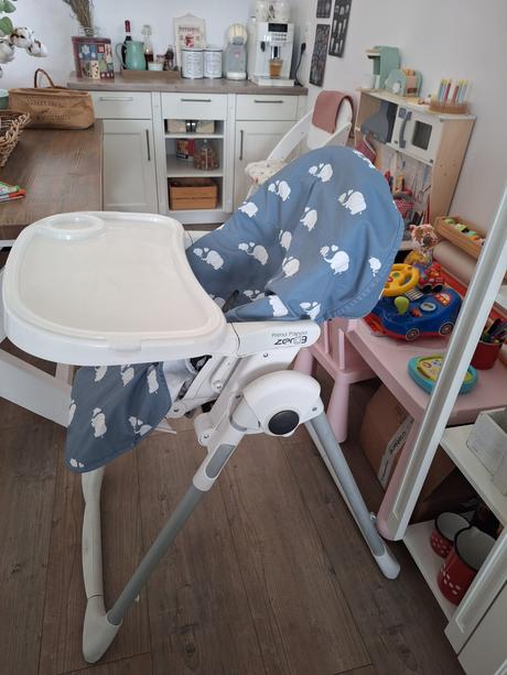 Detská stolička na krmenie, 