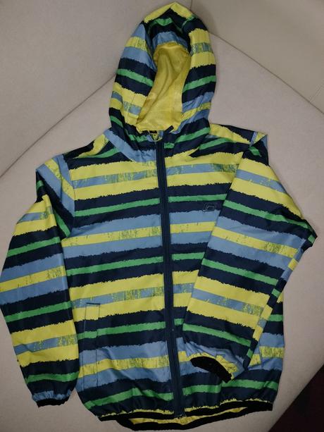 Chlapčenská tenká bunda, 116