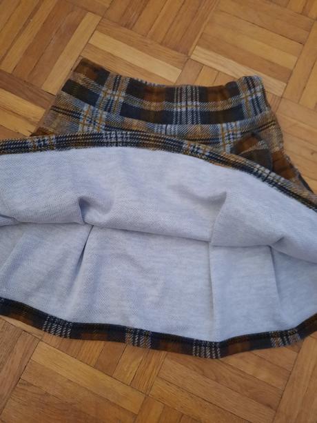 Dievčenská sukňa, 110