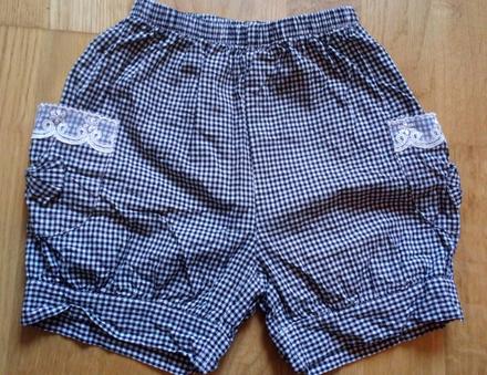 Šortky na slávnostné príležitosti, 104