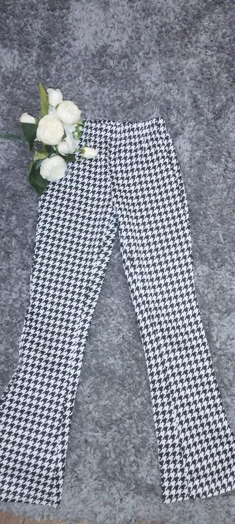 Štýlové nohavice, 134