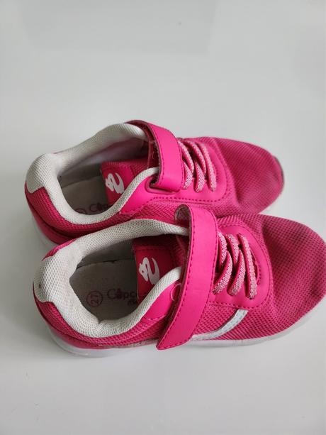 Dievčenské tenisky, 27