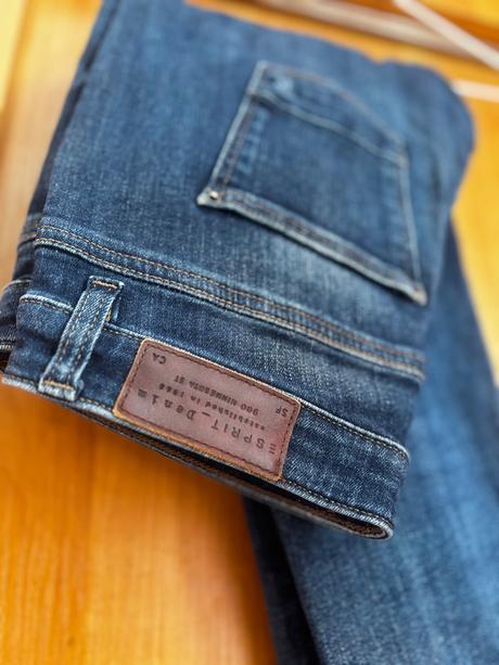 Džínsy esprit, esprit,s