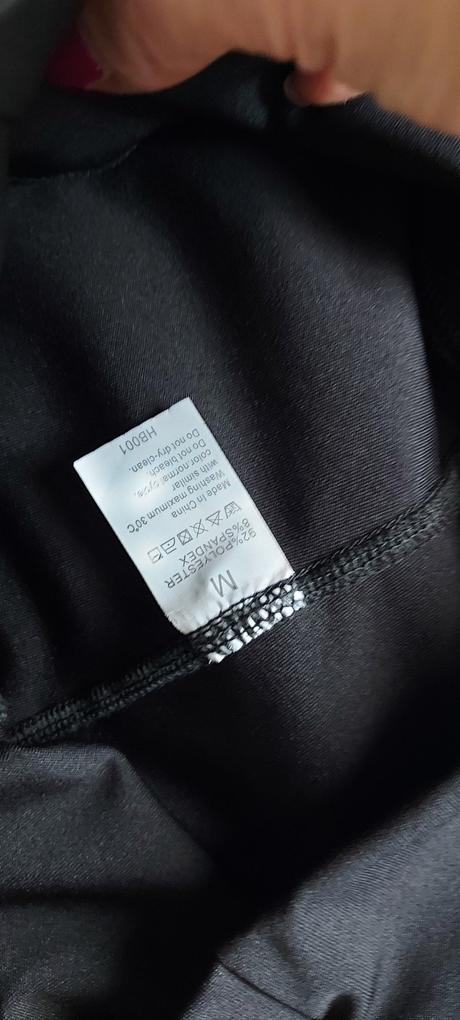 Čierne legíny na cvičenie so sieťovinou, m