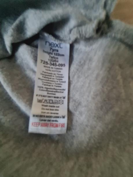 Tričko s otočnymi flitrami next, next,122