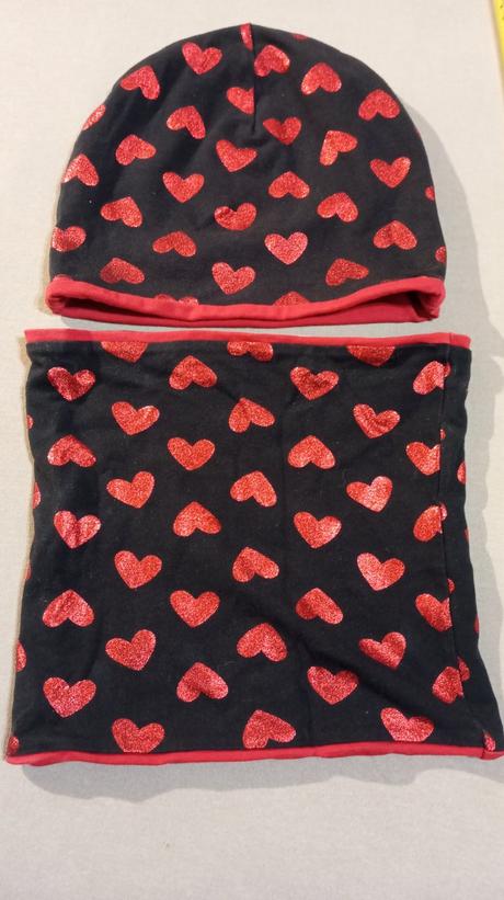 Čiapka a nákrčník, 152