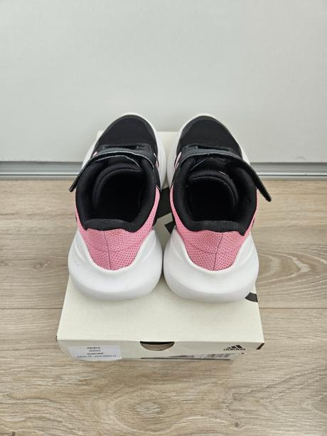 Bežecké tenisky, adidas,33
