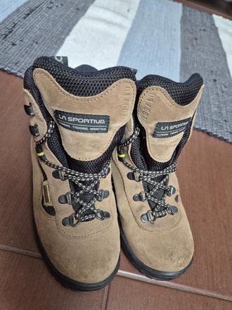 Turistické topánky, la sportiva,33