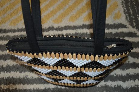 Korálková kabelka,