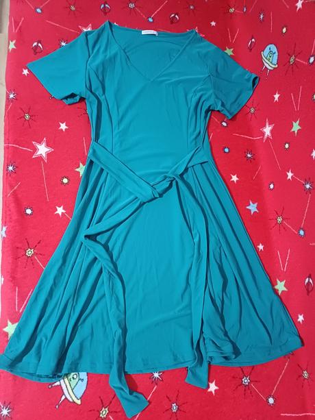 Letné tyrkysové šaty, 38