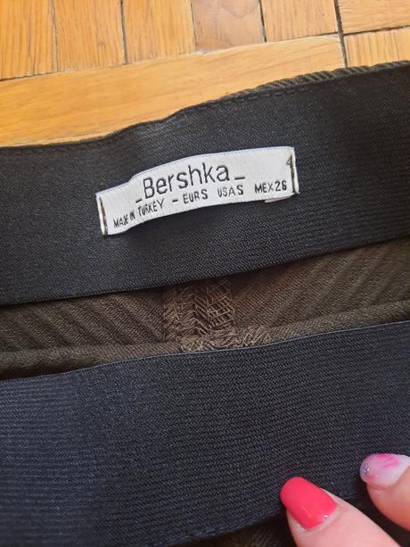 Dámska sukňa, bershka,xs