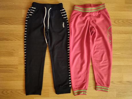 Dvoje tepláky 128/134 cena spolu, authority,128