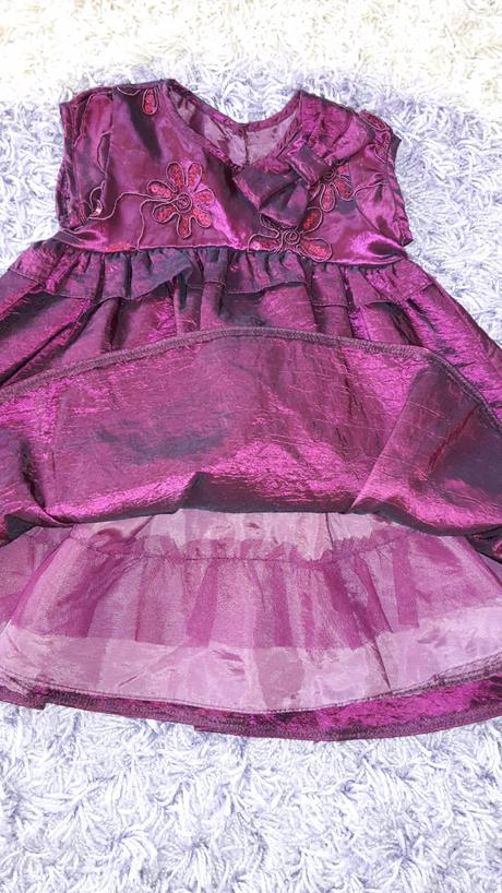 Bordové šatičky, 92