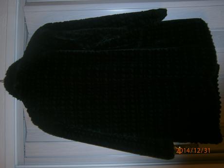 Kožuch s poštovným, 38