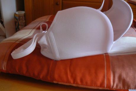 Vystuzena podprsenka nova, tezenis,60a