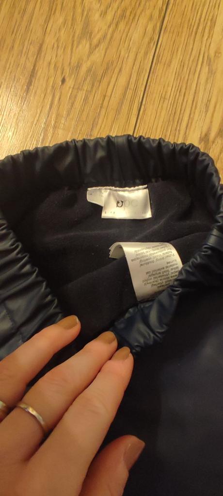 Nohavice do dažďa, lupilu,86