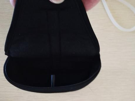 Pevný obal púzdro na slnečné okuliare, h&m