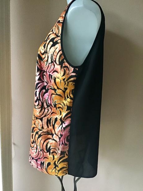 Krasny sviatočný top 2+1napoly, 44