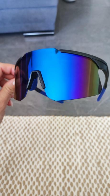 Športové slnečné okuliare, 