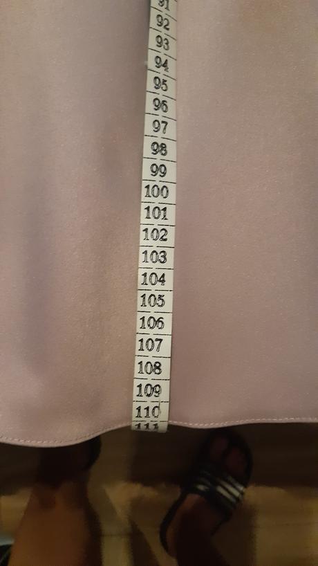 Spoločenské šaty, l