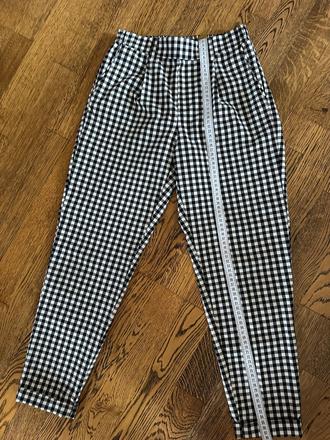 Nohavice nekrcive, bershka,146