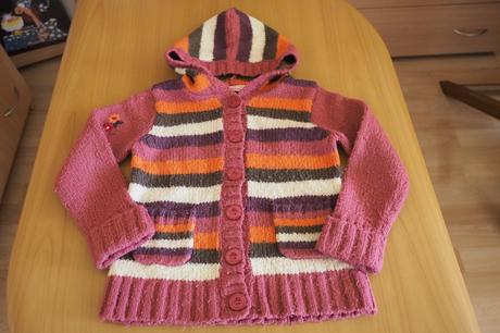 Dievčenský svetrík s kapucňou na gombíky, cherokee,104