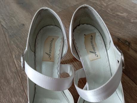 Svadobné topánky, 36