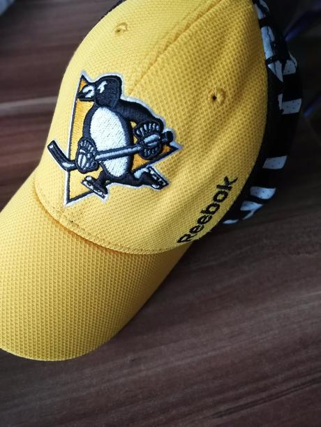 Šiltovka pitsburg l/xl, reebok,l