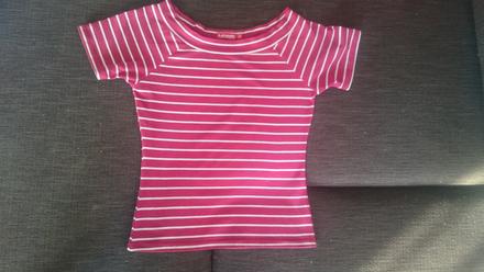 Červené pásikavé tričko, s