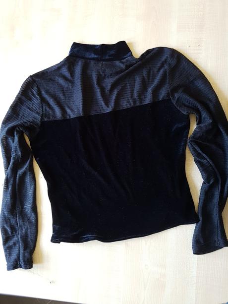 Tricko s priesvitnymi rukavmi, 38